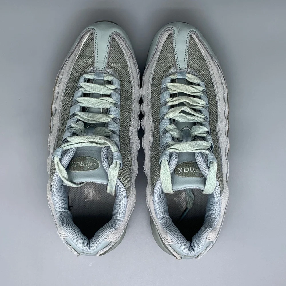 Nike Air Max 95 Premium Light Gray‎ Green 905348-015 Men’s Sz 7 Womens Sz 8.5